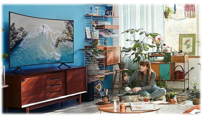 طراحی و ابعاد تلویزیون سامسونگ 75TU8000 مدل 75 اینچ